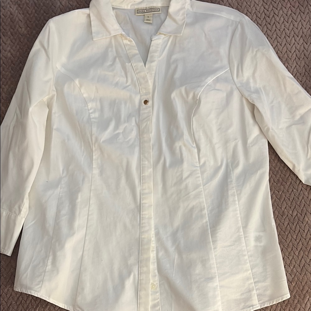 Dana Buchman White Button-Up Blouse